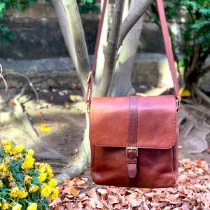 Fossil courier bag